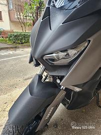 Yamaha x-max 300