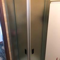 Sanitari, box doccia, mobile bagno