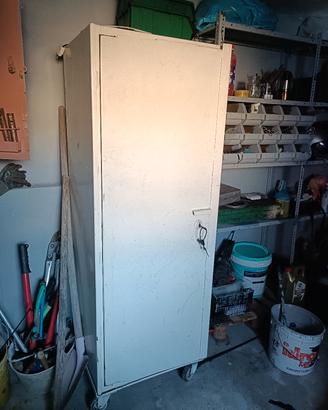 Cassa forte artigianale mobile per fucili/varie