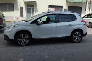 autovettura peugeot 2008