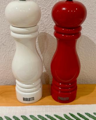 Set due macinini sale e pepe in legno, Bialetti