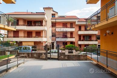 Garage/Box - Motta Sant'Anastasia