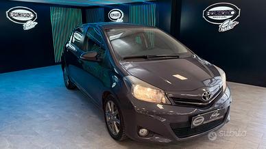 TOYOTA YARIS 1.4 D 5 PORTE LOUNGE 2014