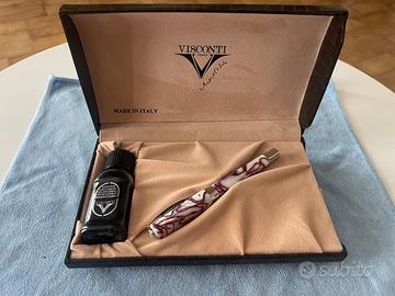 Visconti Opera Cherry Juice NOS Pennino Oro 14K M