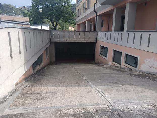 Box/Posto auto Spoleto [Cod. rif 202326BVRG]