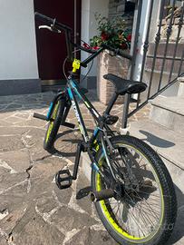 Bmx atala venom