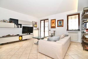Appartamento di 170 m² con 4 locali e box auto dop