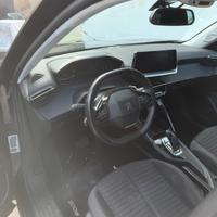 Peugeot 2008 1.2 PureTech 130 EAT8 – 03/2022