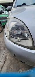 TOYOTA YARIS 2000 - FARO ANTERIORE DESTRO