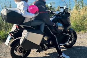 Honda X-ADV 750 DCT Travel 2024 - pari al nuovo