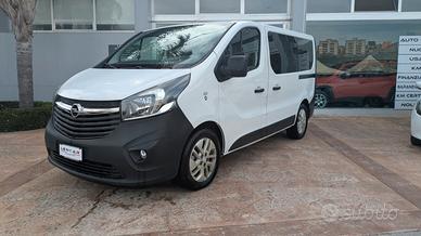 Opel vivaro 9 posti