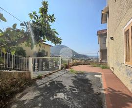 3 LOCALI A PRAIA A MARE