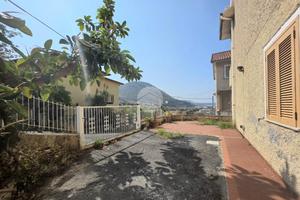 3 LOCALI A PRAIA A MARE