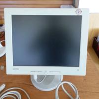 Monitor, tastiera, mouse per PC