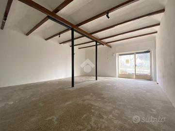 NEGOZIO A ACQUASPARTA