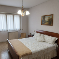 Letto matrimoniale in legno + materasso Memory