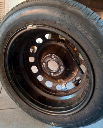 Ruota piu cerchione 205 55 r16 Michelin