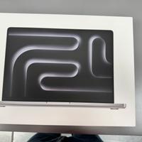 Macbook pro 14” M3 512gb silver NUOVO