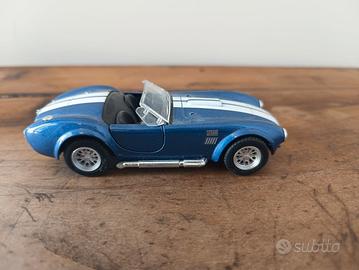 Modellino Shelby Cobra 427 S/C  1965 scala 1:32