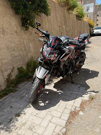 Kawasaki Z900 2023 – 13.200 km – Pari al nuovo