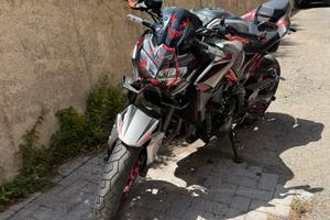 Kawasaki Z900 2023 – 13.200 km – Pari al nuovo
