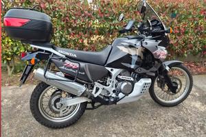 Honda Africa twin 750 RD07