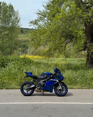 Yamaha YZF R9
