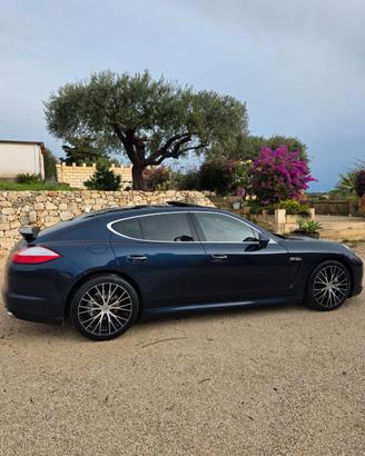 Panamera 4s 4.8 v8 109000 km
