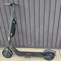 Monopattino Ninebot E45