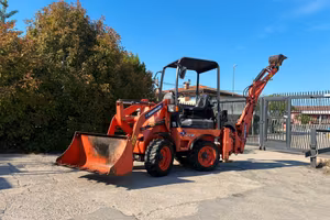 P103 Mini terna Eurocomach 215K SEMI NUOVA CON 800