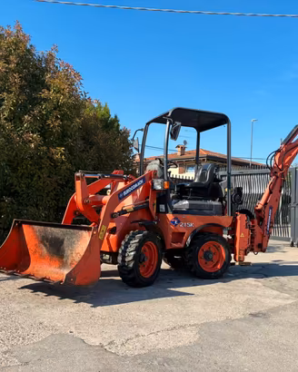 P103 Mini terna Eurocomach 215K SEMI NUOVA CON 800