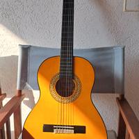 chitarra classica per ragazzi/e