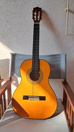 chitarra classica per ragazzi/e