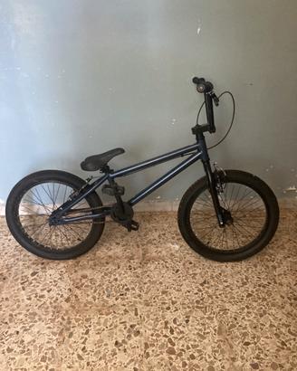 Bmx bicicletta
