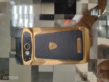 cellulare Lamborghini serie limitata 