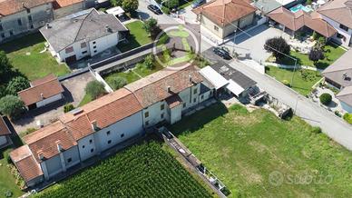 Casa abbinata semindipendente