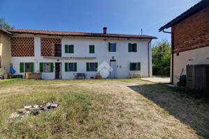 CASA SEMINDIPENDENTE A CORTANDONE