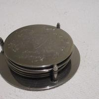 Sottobicchieri.
