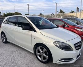 MERCEDES-BENZ B 200 CDI Premium