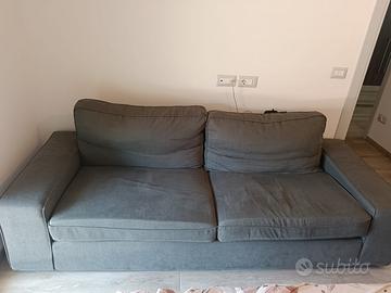 Divano Ikea Kivik grigio scuro