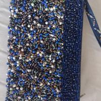 Pochette blu con perline