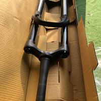 E-MTB Forcella Roch Shok 35 corsa 160