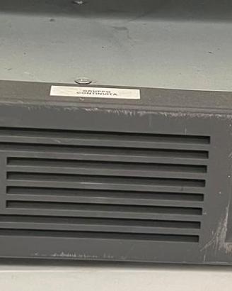 Gruppo di continuità APC Smart-UPS 2200 rack