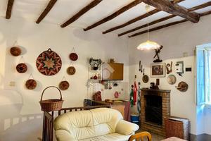 2 LOCALI A SORIANO NEL CIMINO