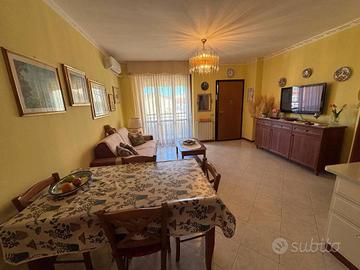 Appartamento di 85 m² con 4 locali a Massa