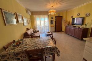 Appartamento di 85 m² con 4 locali a Massa