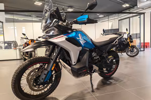 Cf Moto 800MT-X 2025