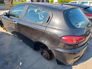 Portiera alfa romeo 147