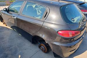 Portiera alfa romeo 147