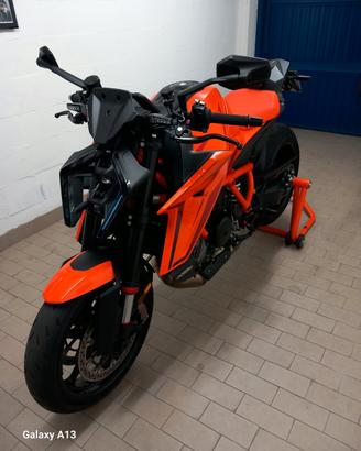 ktm 1390 duke r